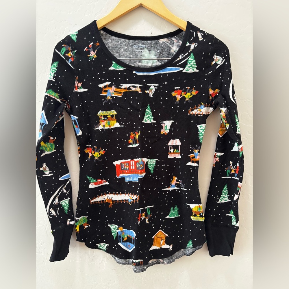 Old Navy Black Thermal Christmas pajama set.  Pants & Top.
